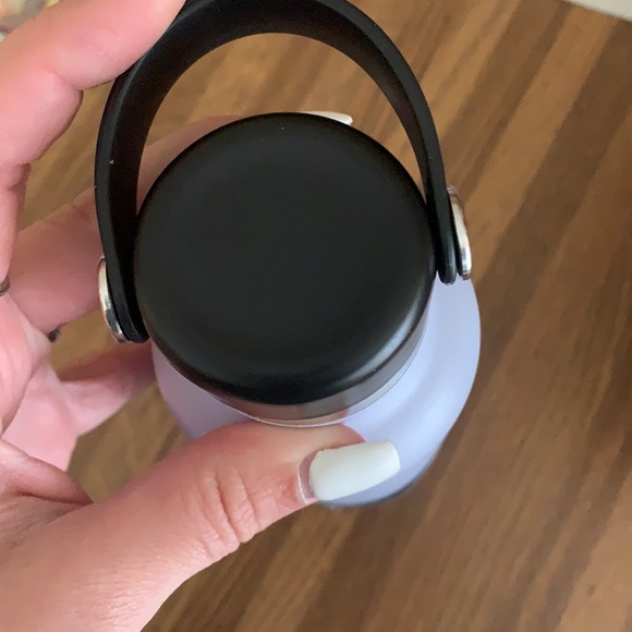Brand new hydro flask - Picture 5 of 5